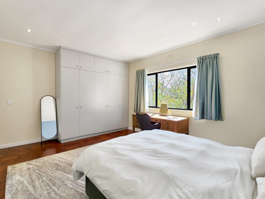 To Let 2 Bedroom Property for Rent in Gardens Western Cape